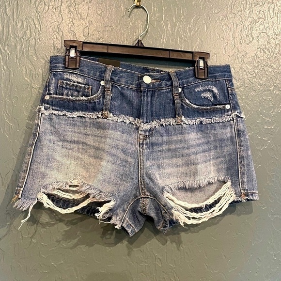 blank NYC essex classic cut offs jean shorts Size 26 - Picture 1 of 4